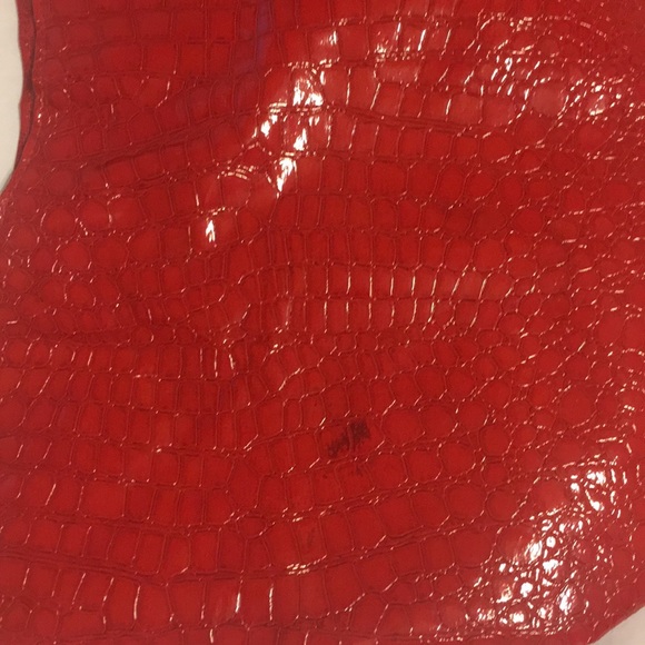 Red Handbag - Picture 3 of 3